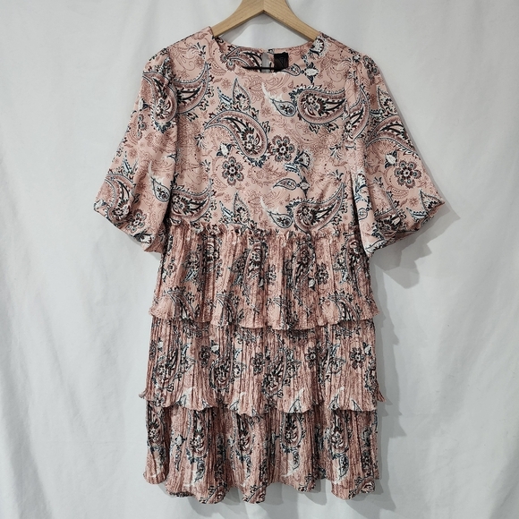 Code X Mode Women's Tiered Dress Size M Mauve Green Satin Floral Paisley Party - Picture 9 of 9